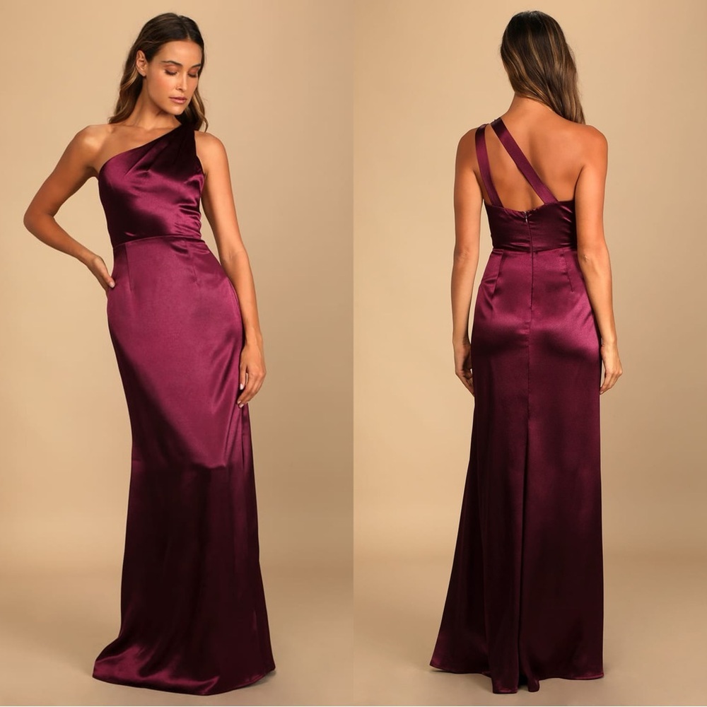 Lulu's Burgundy One-Shoulder Maxi Dress